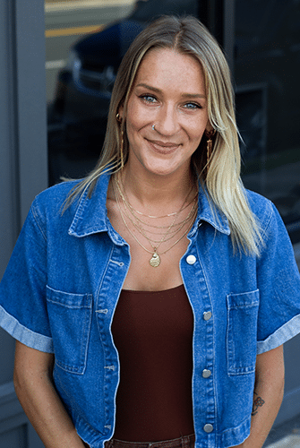 Meet Emma of Aaron Rich Marketing