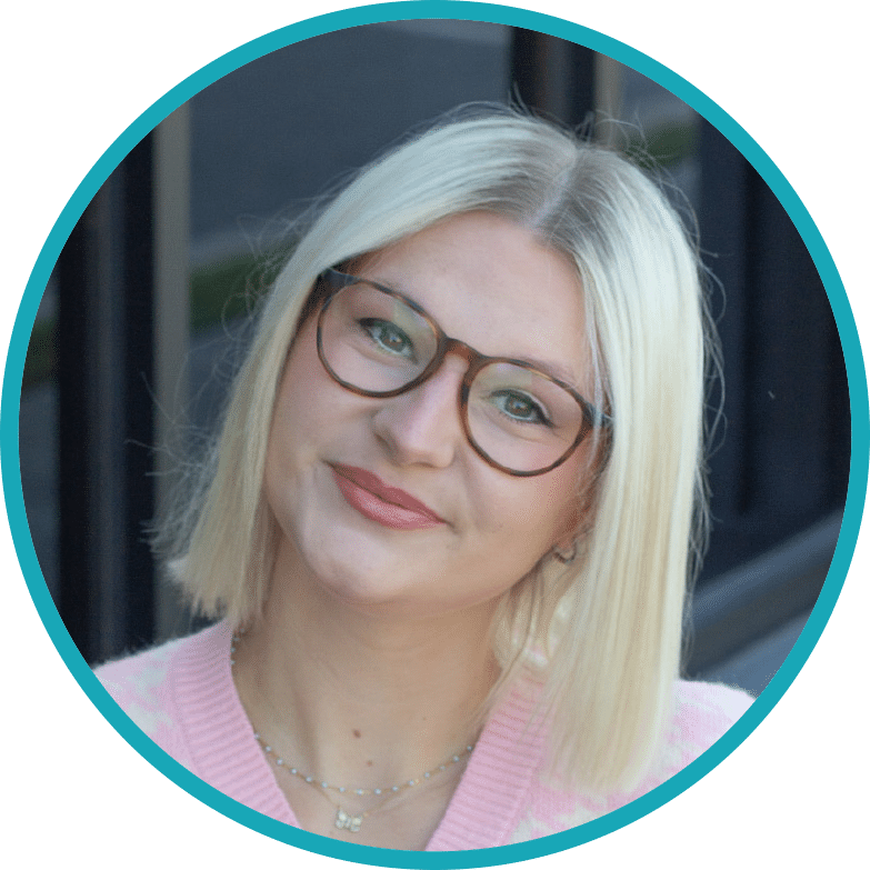 Meet Emma of Aaron Rich Marketing